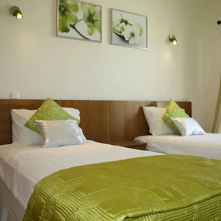 Apartment At35 Dulplex 2 Bed Branqueira, *